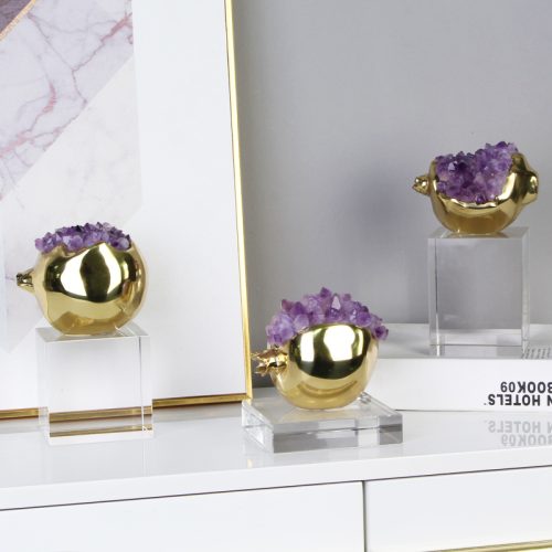artistic table center piece
